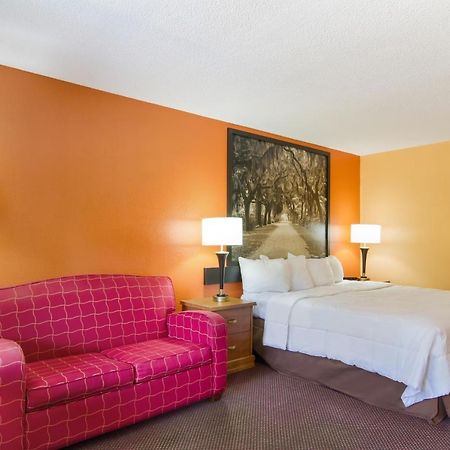 Americas Best Value Inn Darien Eksteriør billede