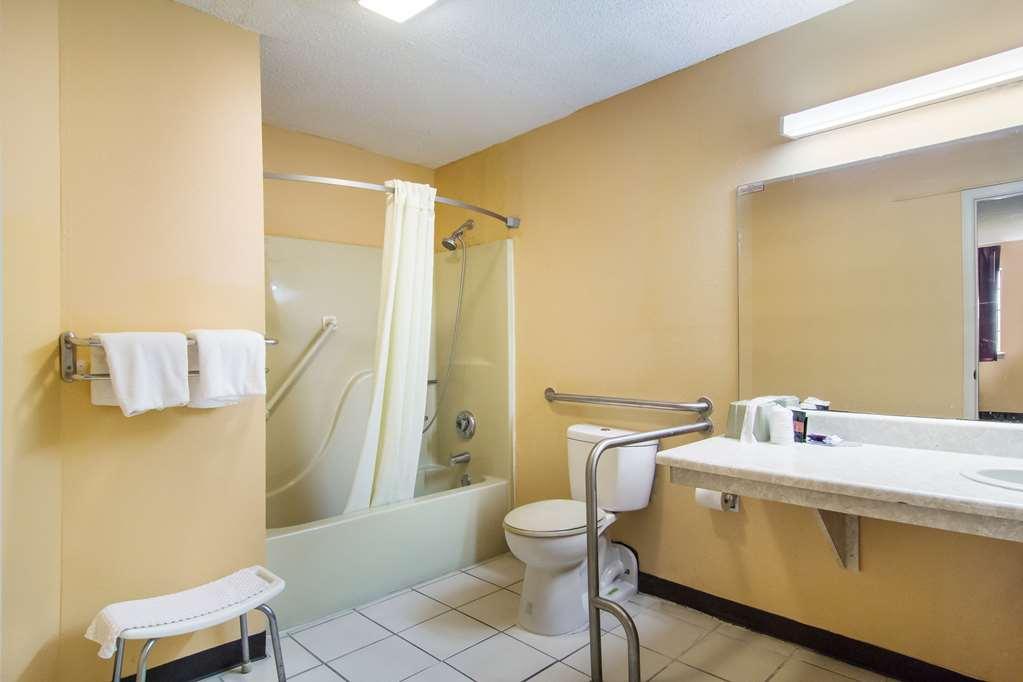 Americas Best Value Inn Darien Eksteriør billede