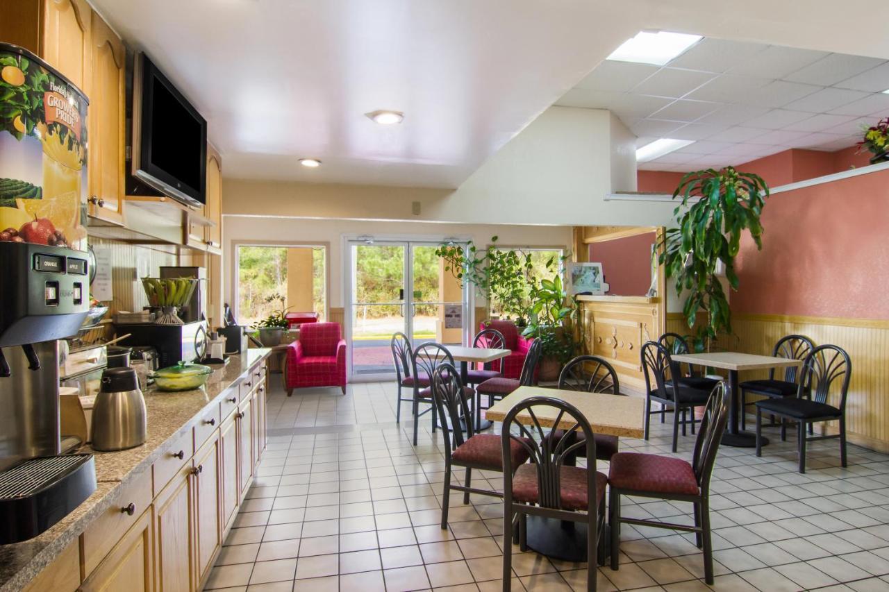 Americas Best Value Inn Darien Eksteriør billede