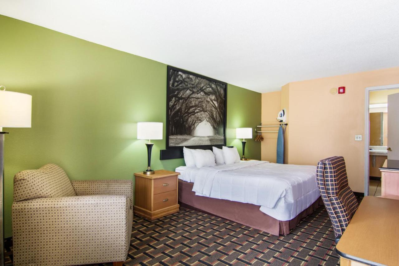 Americas Best Value Inn Darien Eksteriør billede